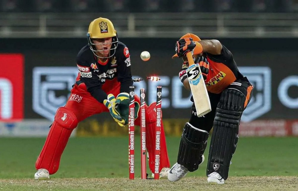  Dubai: Sunrisers Hyderabad batsman Vijay Shankar bowled by Royal Challengers Bangalore player Yuzvendra Chaha during a cricket match of IPL 2020, at Dubai International Cricket Stadium, Dubai, United Arab Emirates, Monday, Sept. 21, 2020. (PTI Photo/Sportzpics)